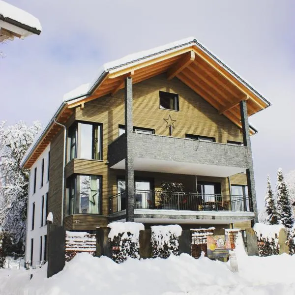 INVITA Natur-Chalets - Familienurlaub im Schwarzwald，位于巴特迪尔海姆的酒店