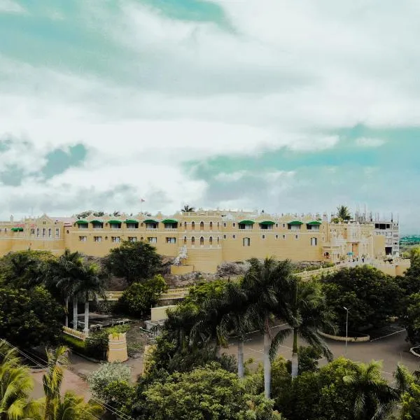 Heritage Khirasara Palace，位于拉杰果德的酒店