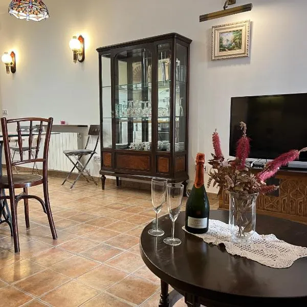 Apartamento DEL SOL, Centro del Pueblo, Aire Acondicionado，位于莱斯卡拉的酒店