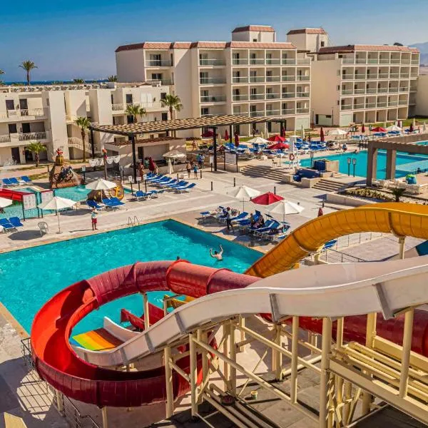 Amarina Abu Soma Resort & Aquapark，位于萨法加的酒店