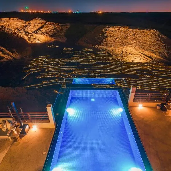 The Cliff Resort，位于Bawḑah的酒店