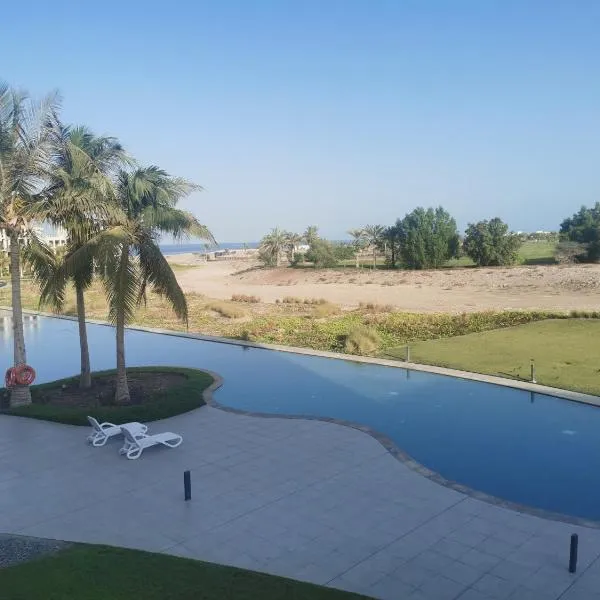 Jebel Sifah studio Apartment with Sea & Pool View，位于希法的酒店