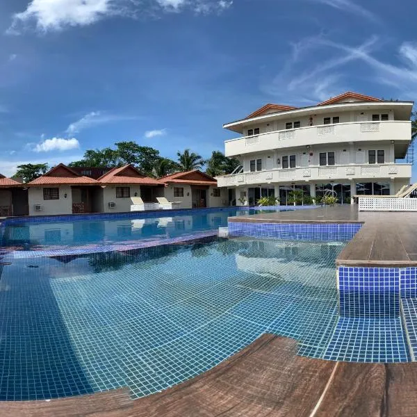 Shoreland Beach Resort by Cocotel，位于Caylaway的酒店
