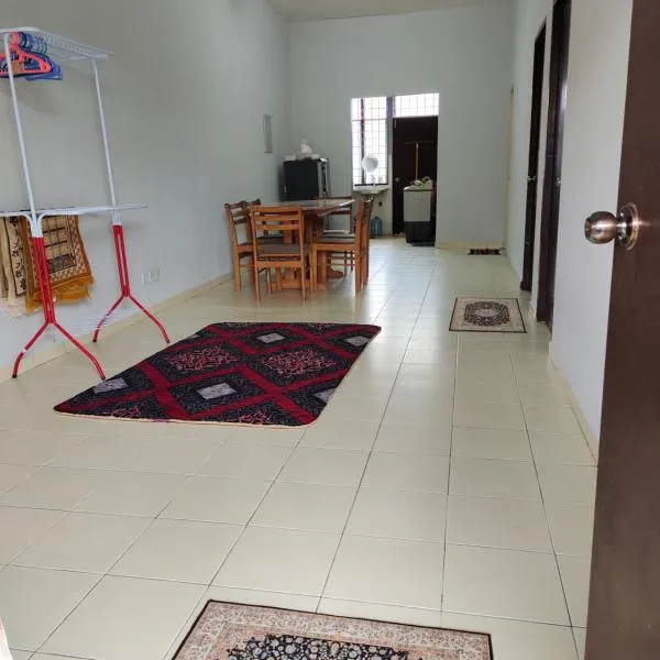 Rosdan Homestay，位于Kampong Alor Ganu的酒店