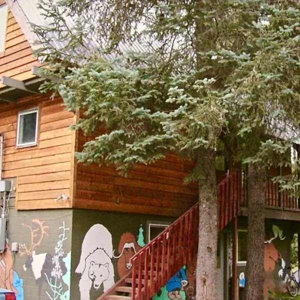 Chair Four Por Favor - Walk Almost Anywhere at Alyeska Resort!，位于哥德伍德的酒店