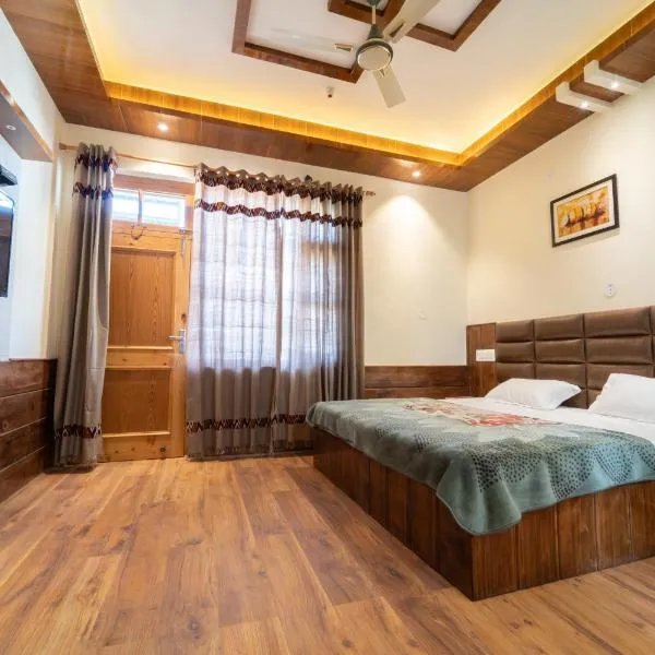 Mathan View Homestay，位于Prashar lake的酒店