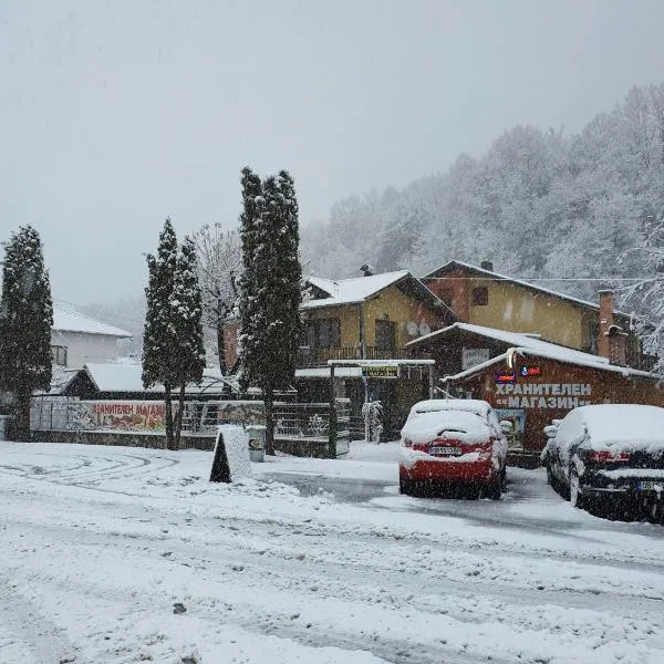 Tony's Guest House，位于里巴里卡的酒店