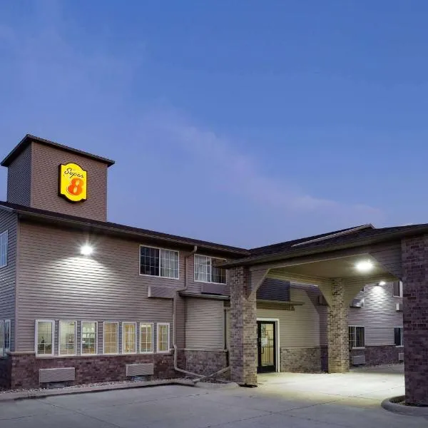 Super 8 by Wyndham Fort Dodge IA，位于道奇堡的酒店