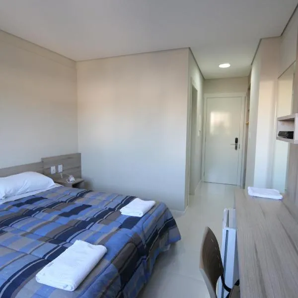 Hotel Ville House Premium，位于卡诺阿斯的酒店