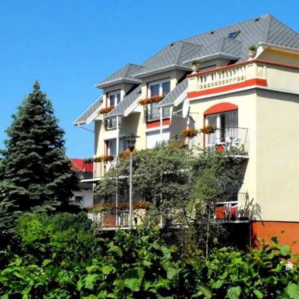 Dom Wczasowy Sloneczko，位于Osieki的酒店