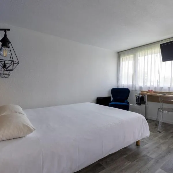 Le 2 By Hotel Akena - La Ferté Bernard，位于Avezé的酒店