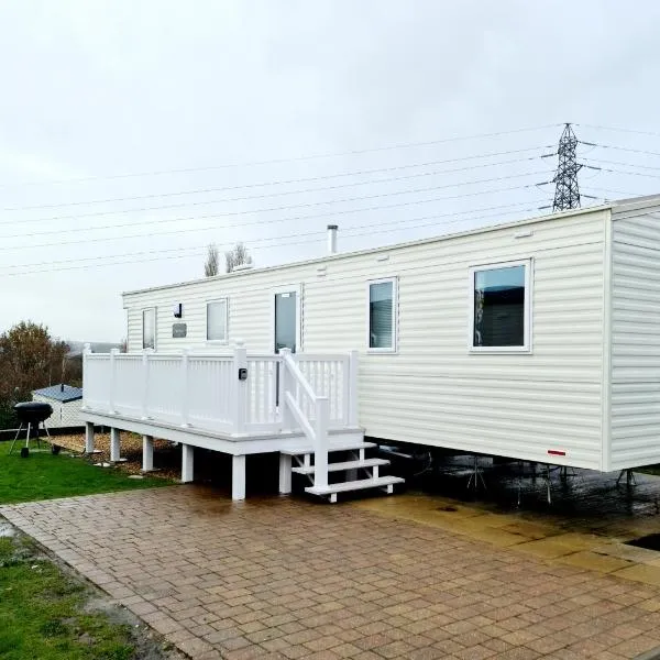 Escape City Caravan，位于Lytchett Minster的酒店