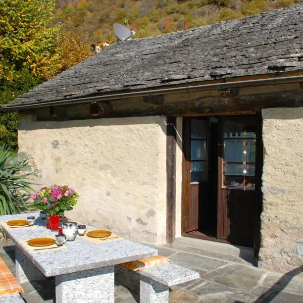 Holiday Home Rustico Cristallo by Interhome，位于Aquila的酒店