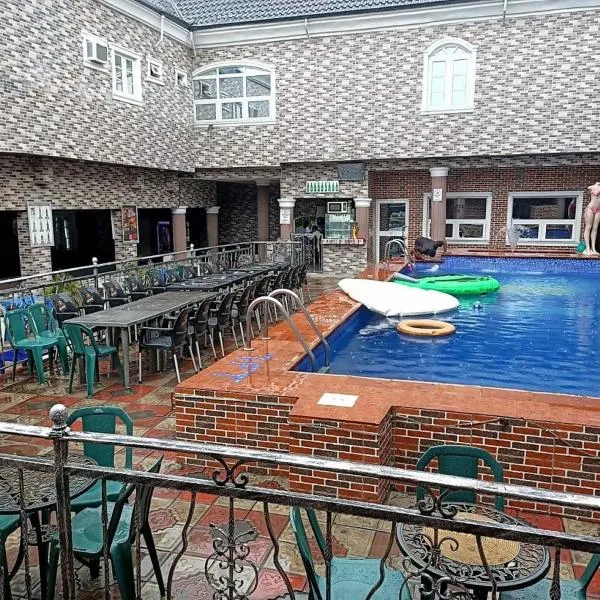 Elites Lodge，位于Ogigba的酒店