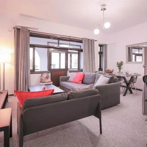 Modern 2 Bedroom Apartment Next to Metro - Marousi，位于雅典的酒店