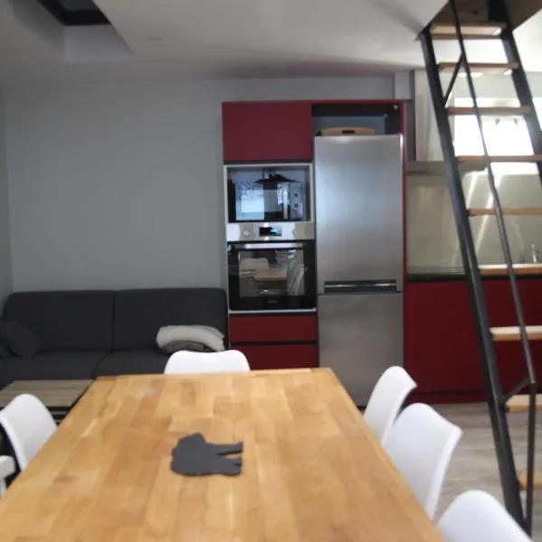 Plein cœur Cauterets: Appartement 6/8 personnes，位于科特雷的酒店