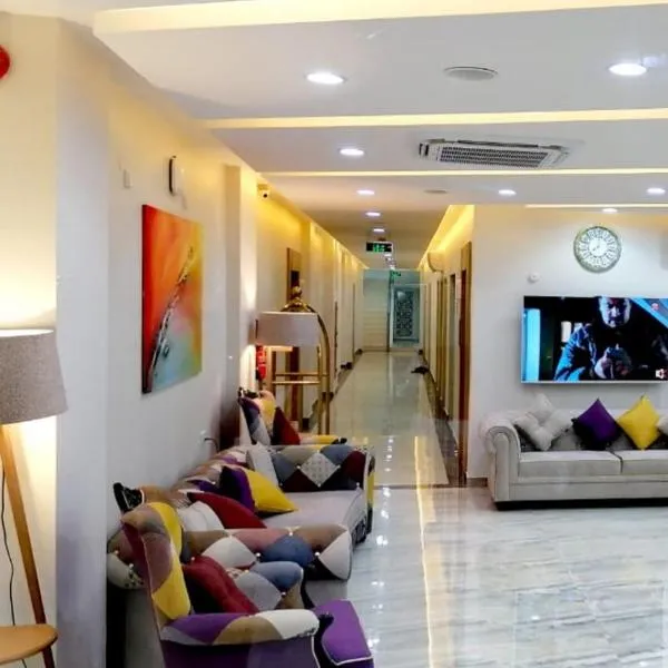 فندق المستقبل للشقق الفندقية ALMUSTAQBAL HOTEL Apartments，位于Ibrā的酒店