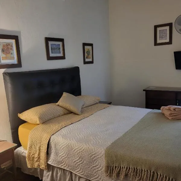 Hotel Ateneo,位于蒙得维的亚的酒店