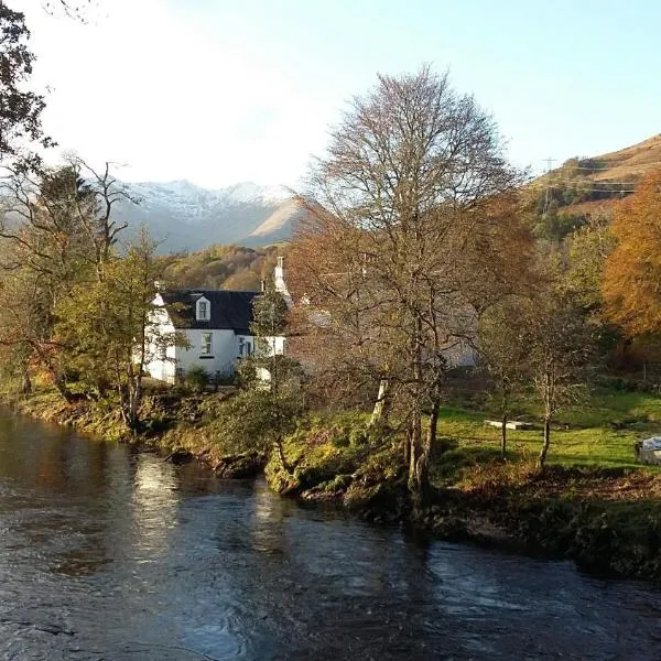 Orchy Bank House，位于Loch Awe的酒店