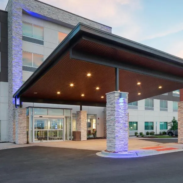 Holiday Inn Express & Suites - Bourbonnais East - Bradley, an IHG Hotel，位于曼蒂诺的酒店