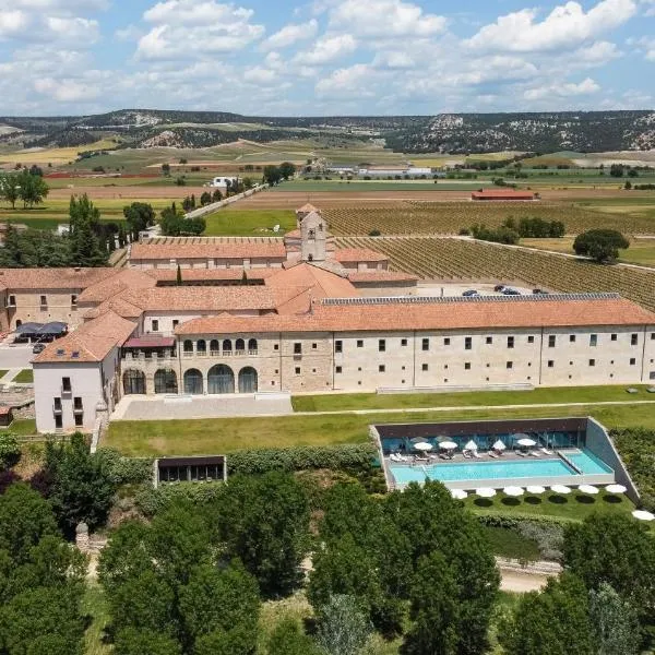 Castilla Termal Monasterio de Valbuena，位于金塔尼利亚德奥内西莫的酒店