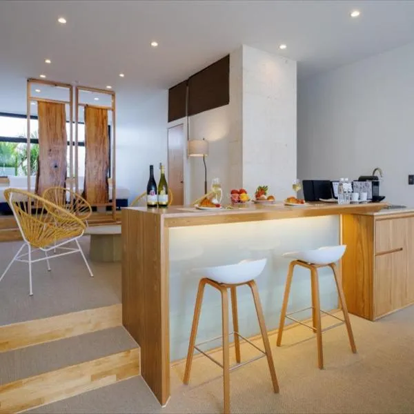 ADAN RESORT Sky Villa Luxury Suite，位于本部的酒店