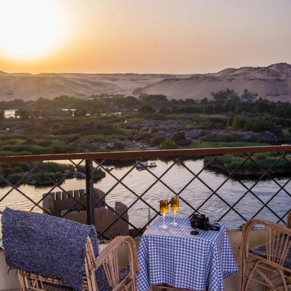 ASWAN NILE PALACE (swimming pool-rooftop-Nile view)，位于阿斯旺的酒店