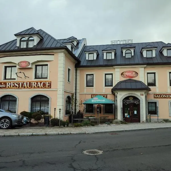 波希米亚精华酒店，位于Měděnec的酒店