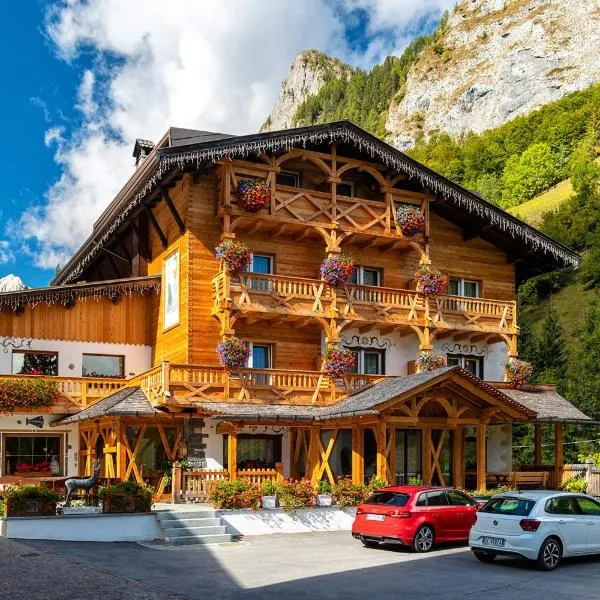 Alpenhotel La Montanara，位于Pieve di Livinallongo的酒店