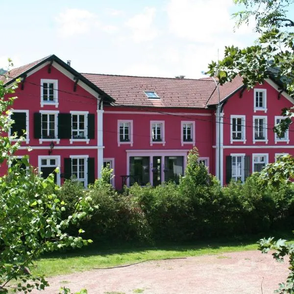米拉贝尔度假屋，位于克吕特的酒店