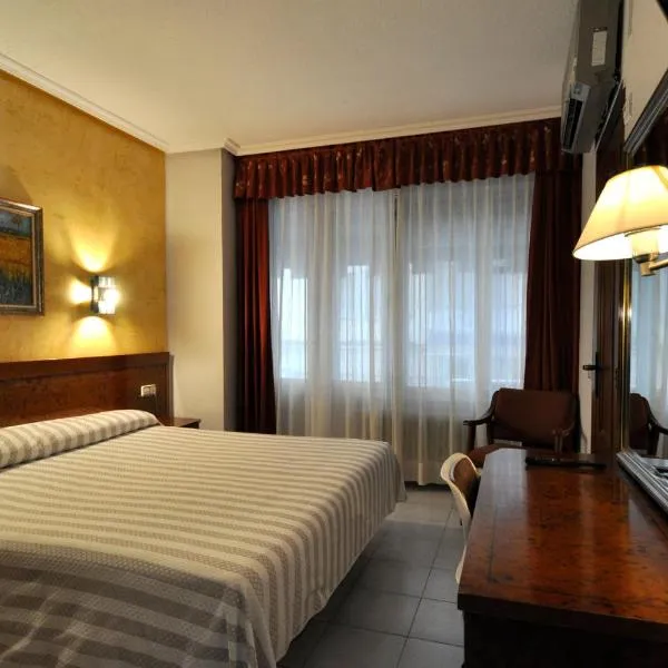 阿拉贡酒店，位于维兰涅瓦-德卡涅多的酒店