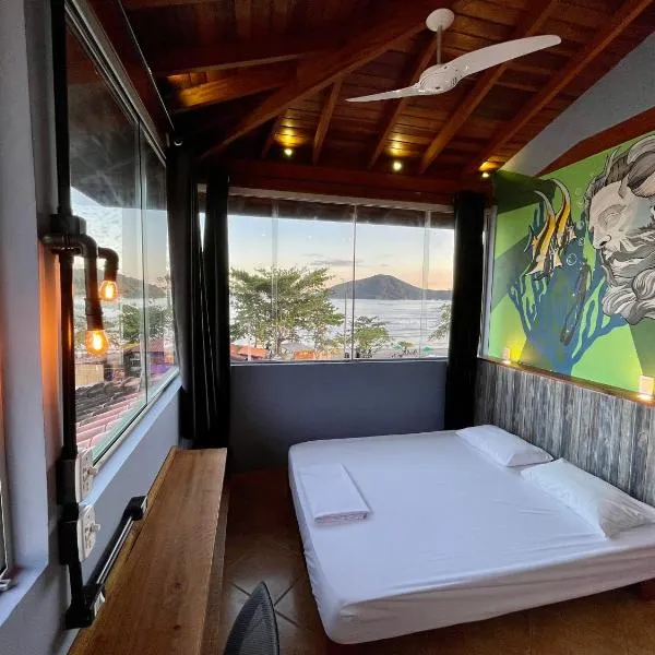 绿色港湾旅舍，位于Praia do Felix的酒店