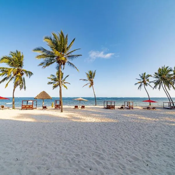 PrideInn Paradise Beach Resort & Spa Mombasa，位于Mwakirunge的酒店