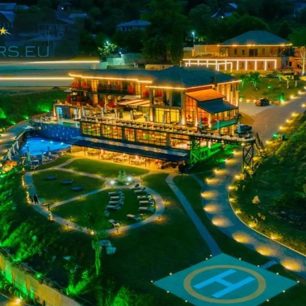 Mtserlebi Resort，位于Moliti的酒店