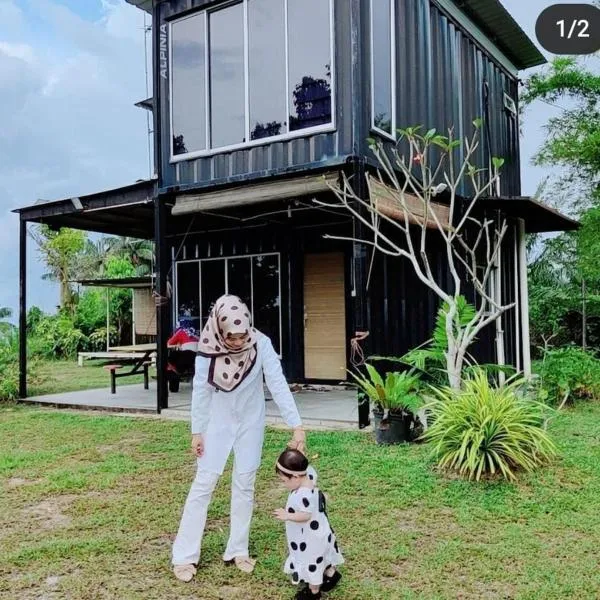 Hasina Resort @Sedili，位于Kampong Bukit Lintang的酒店
