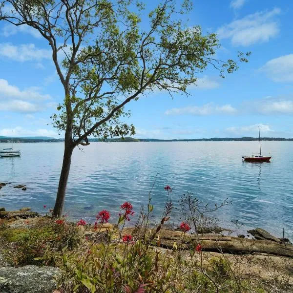 Wangi Waterfront HIdeaway，位于Wangi Wangi的酒店