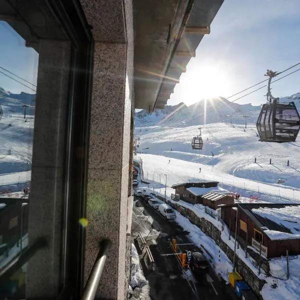 Superbe appartement 170m2 pied des pistes de ski.，位于帕斯底拉卡萨的酒店