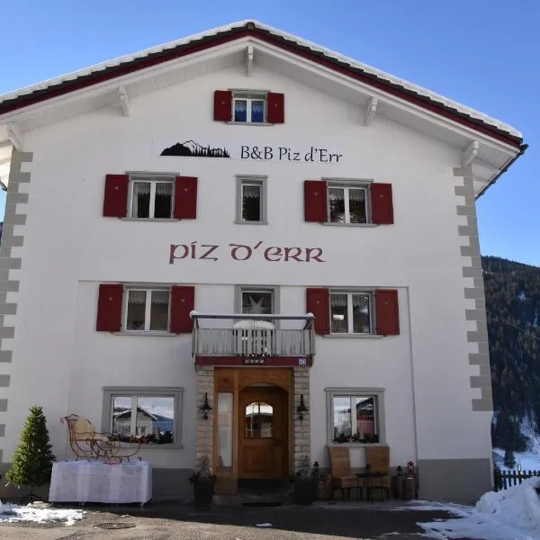B&B Piz d'Err，位于Tinzen的酒店