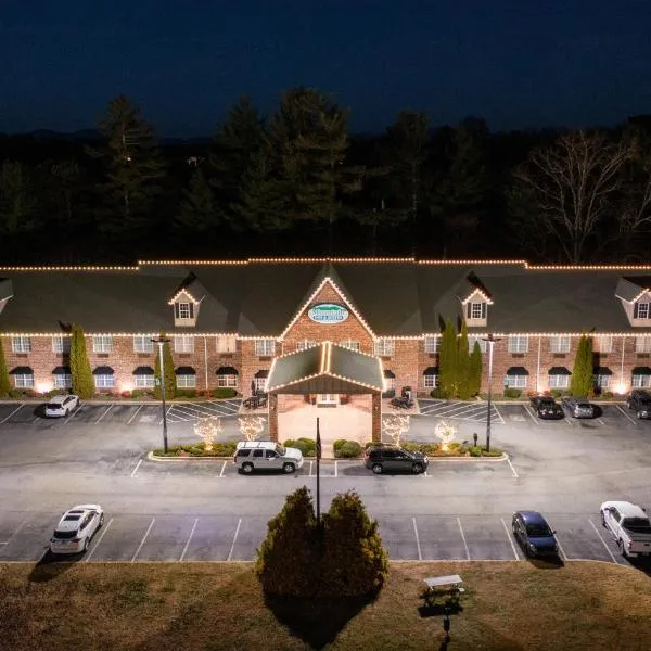 Mountain Inn & Suites Flat Rock，位于弗拉特罗克的酒店