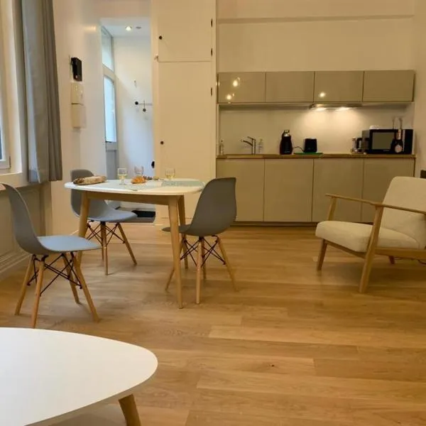Les Tiercelines，位于多勒的酒店
