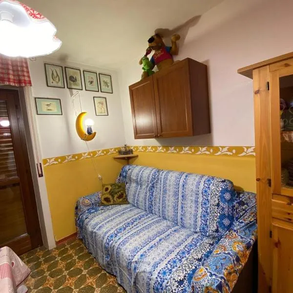 Bilocale condominio del sole，位于圣贾科莫的酒店