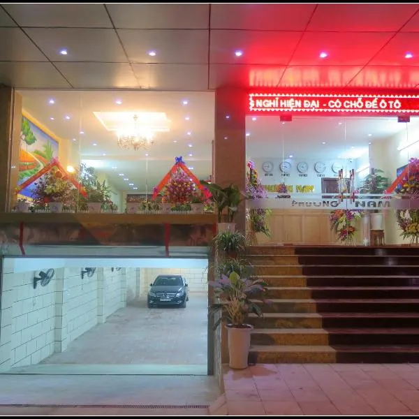 陇南酒店，位于Mương Theng的酒店