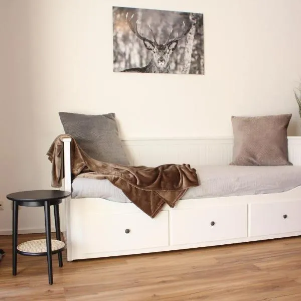 EG Apartment - WLAN - Terrasse - Parkplatz，位于Buchenberg的酒店