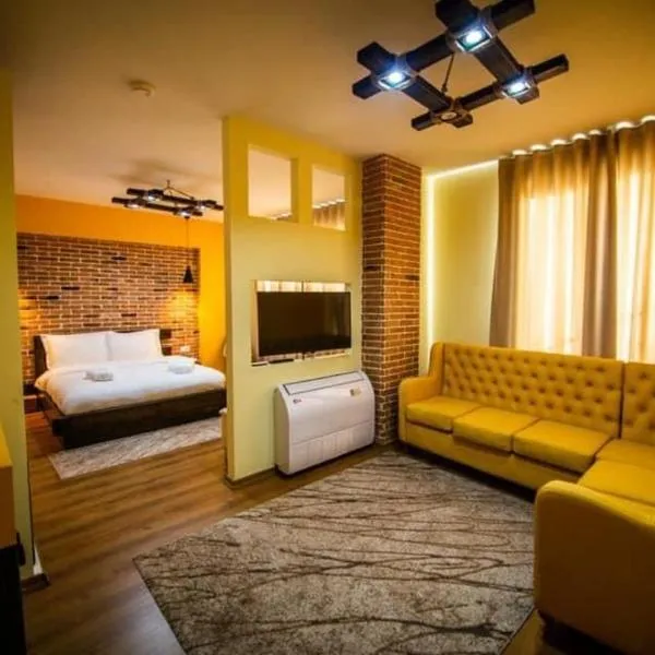 Hotel Restorant Delisia，位于Helmës的酒店