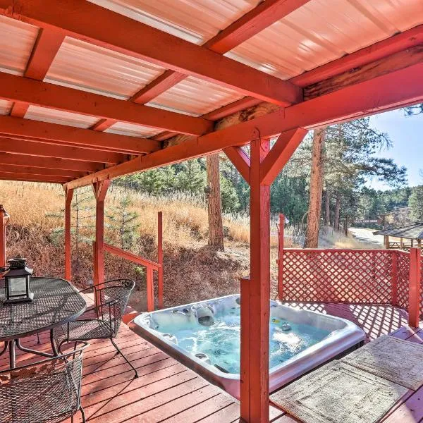 Wildmanor Ranch Near Red Rocks with Hot Tub!，位于Morrison的酒店