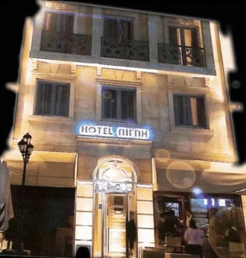 安格立酒店，位于Lávdhas的酒店
