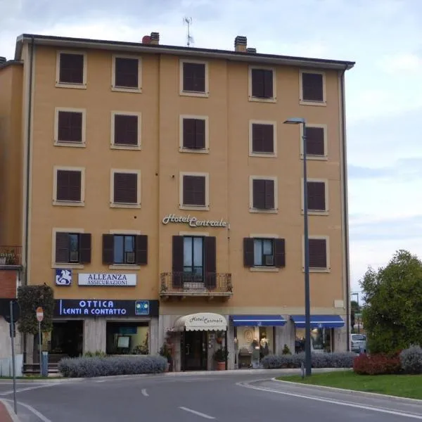 Hotel Centrale，位于Ravigliano的酒店