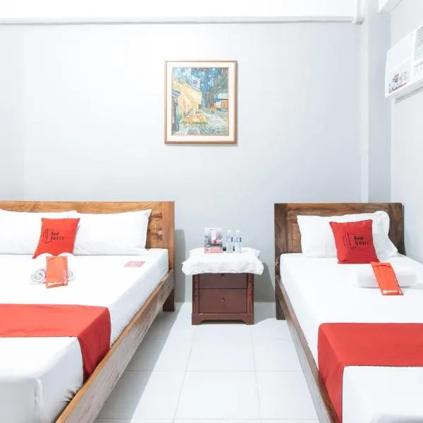 RedDoorz @ Greenview Hotel and Restobar Masbate，位于马斯巴特的酒店