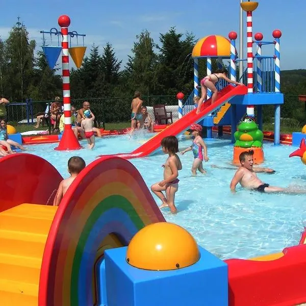 Verblijfpark Ardinam，位于Olloy-sur-Viroin的酒店
