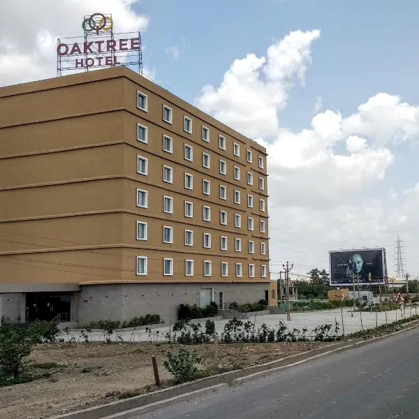 OAKTREE HOTEL，位于Tankāra的酒店